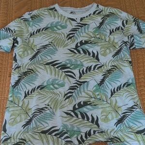 Free Planet Tropical Leaf Graphic Tee — Light Gray, Green & Teal